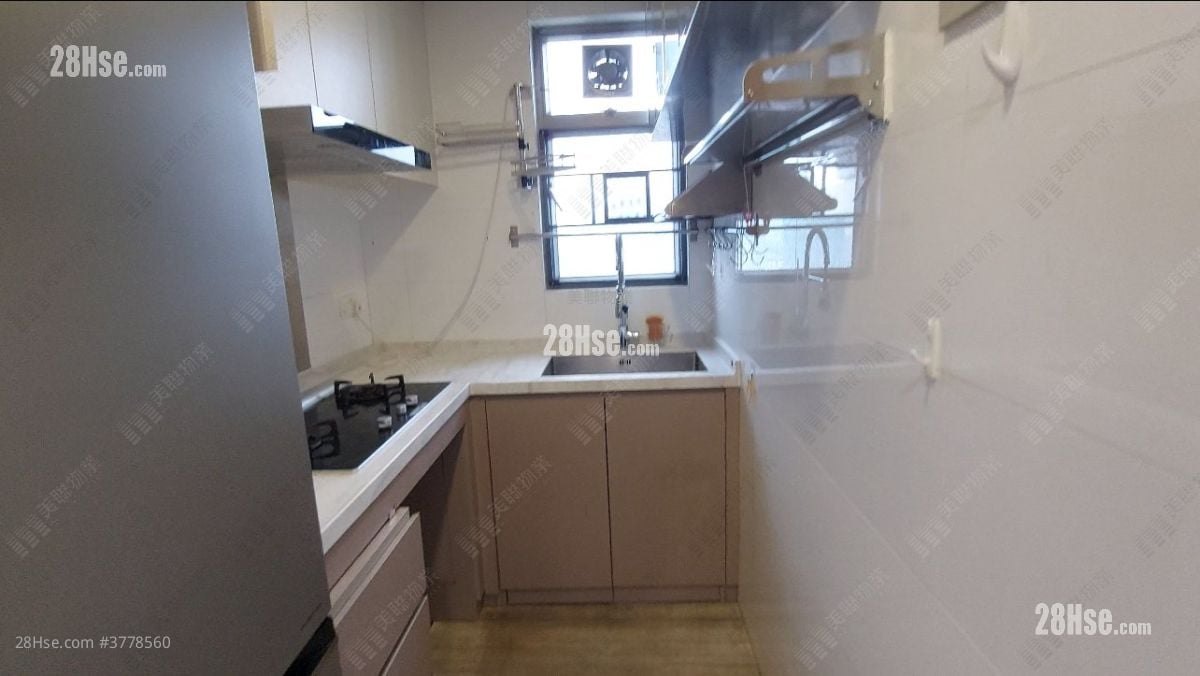 Emerald Green Rental 2 Bedrooms , 1 Bathroom 526 ft²