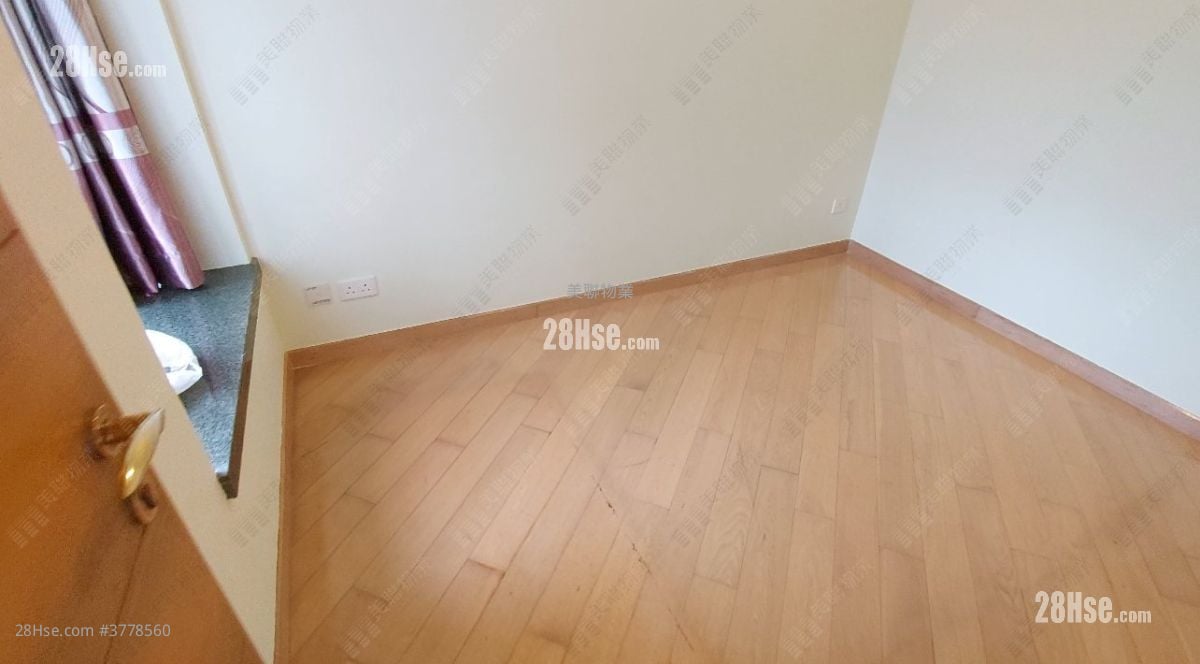 Emerald Green Rental 2 Bedrooms , 1 Bathroom 526 ft²