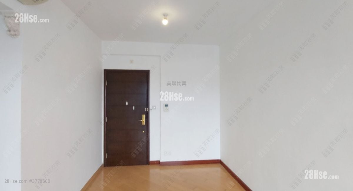 Emerald Green Rental 2 Bedrooms , 1 Bathroom 526 ft²