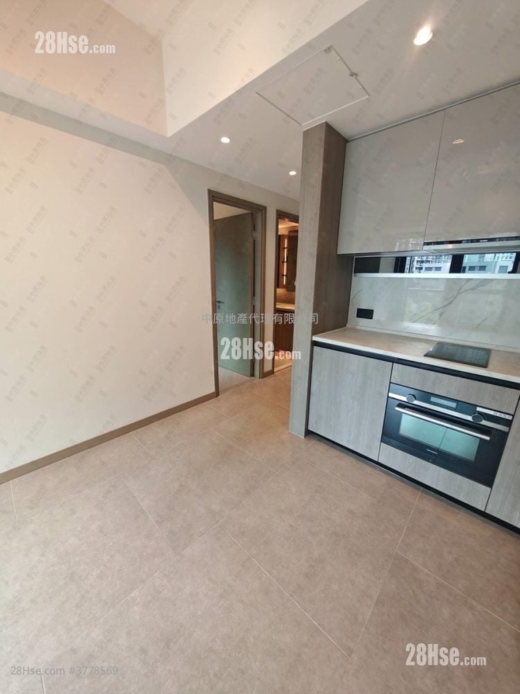 Wetland Seasons Bay Sell 438 ft²