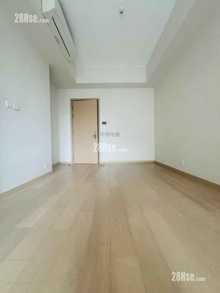 Crescent Green Sell 3 Bedrooms 916 ft²