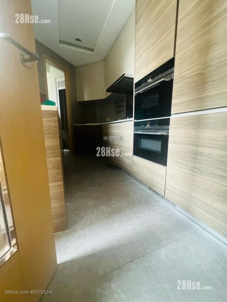 Crescent Green Sell 3 Bedrooms 916 ft²