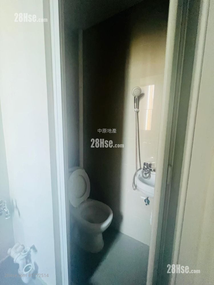 Crescent Green Sell 3 Bedrooms 916 ft²