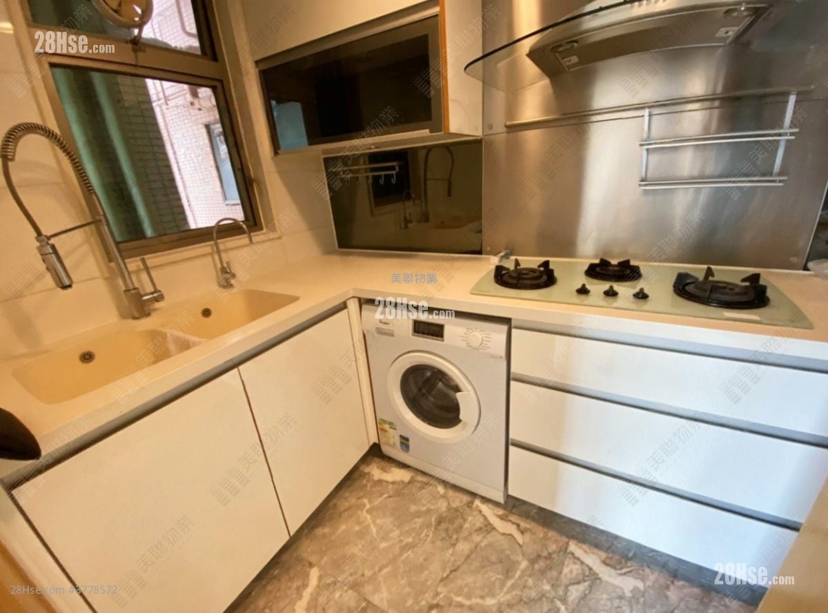 Harbour Green Sell 2 Bedrooms 474 ft²