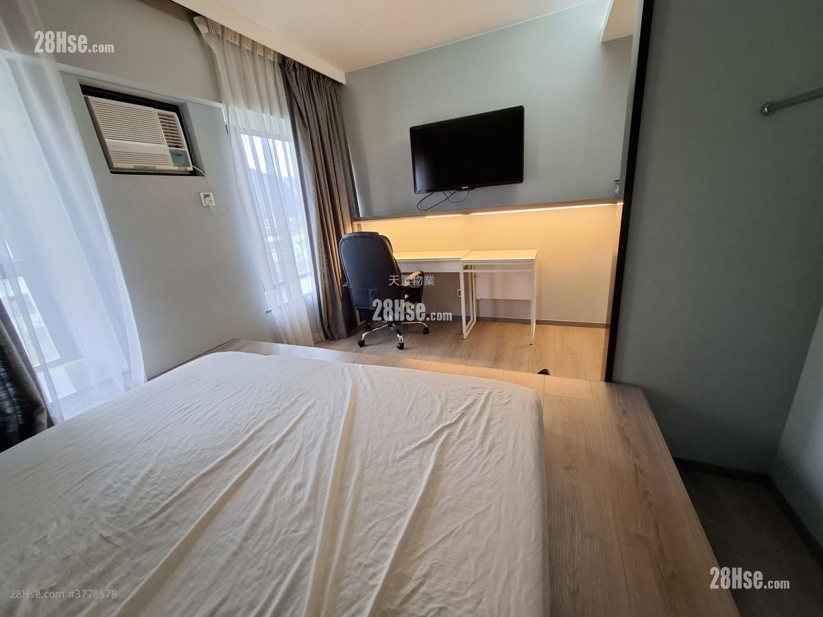 The Sherwood Sell 3 Bedrooms , 1 Bathroom 568 ft²