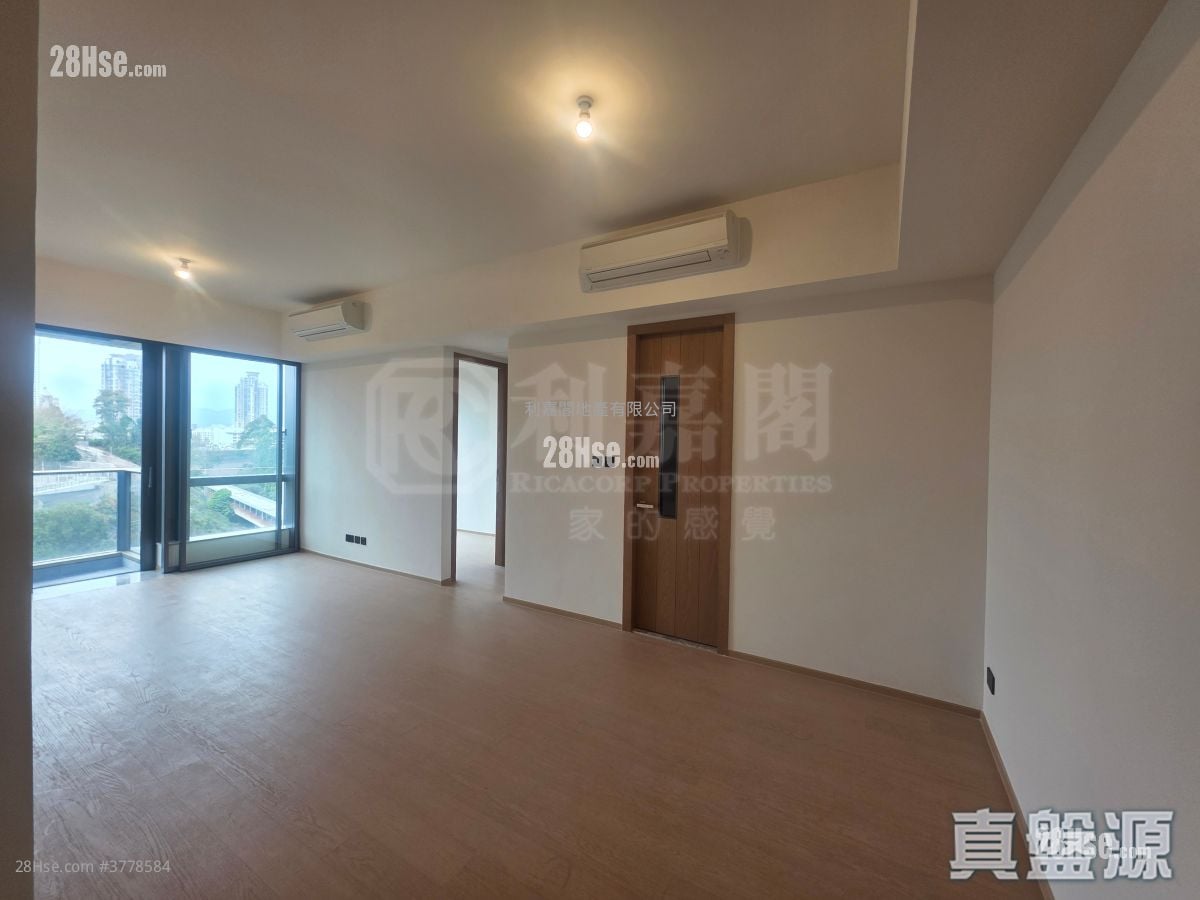 In One Rental 937 ft²