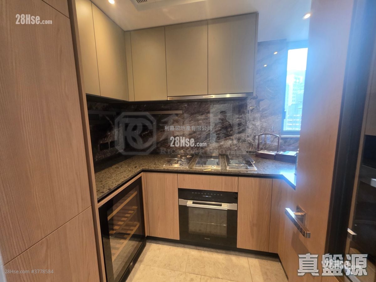 In One Rental 937 ft²