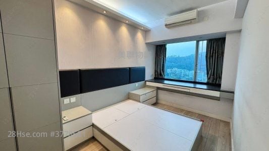 Festival City Sell 3 Bedrooms , 2 Bathrooms 739 ft²