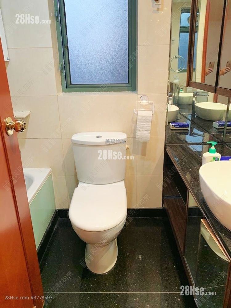 蔚蓝湾畔 租盘 2 房 , 1 浴室 506 平方尺