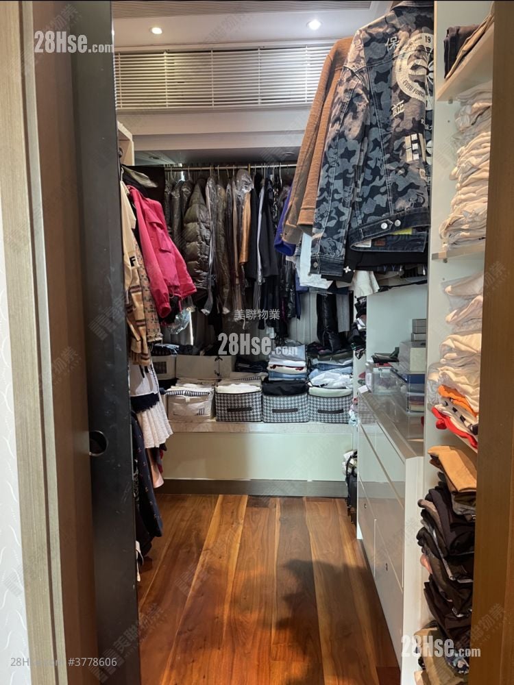 半山壹号 售盘 5+ 房 1,975 平方尺