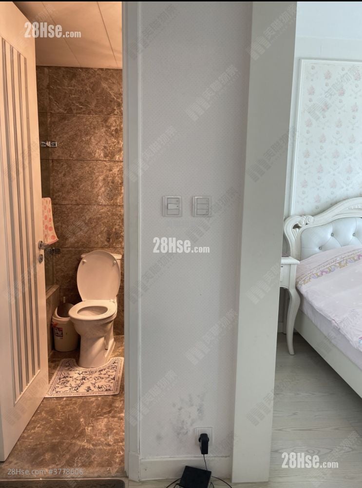 半山壹号 售盘 5+ 房 1,975 平方尺