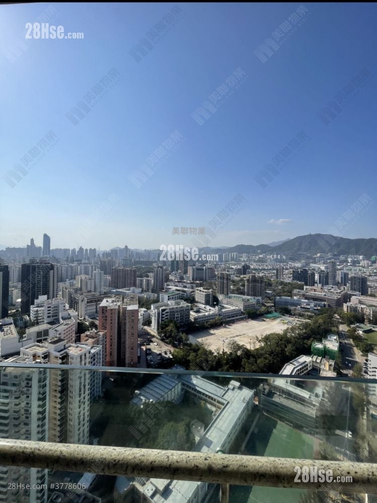 半山壹号 售盘 5+ 房 1,975 平方尺