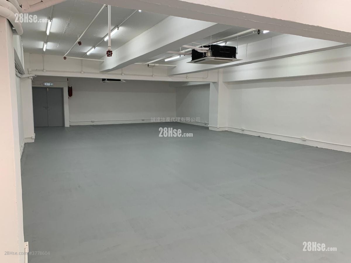 Kwun Tong Industrial Centre Sell 1,630 ft²