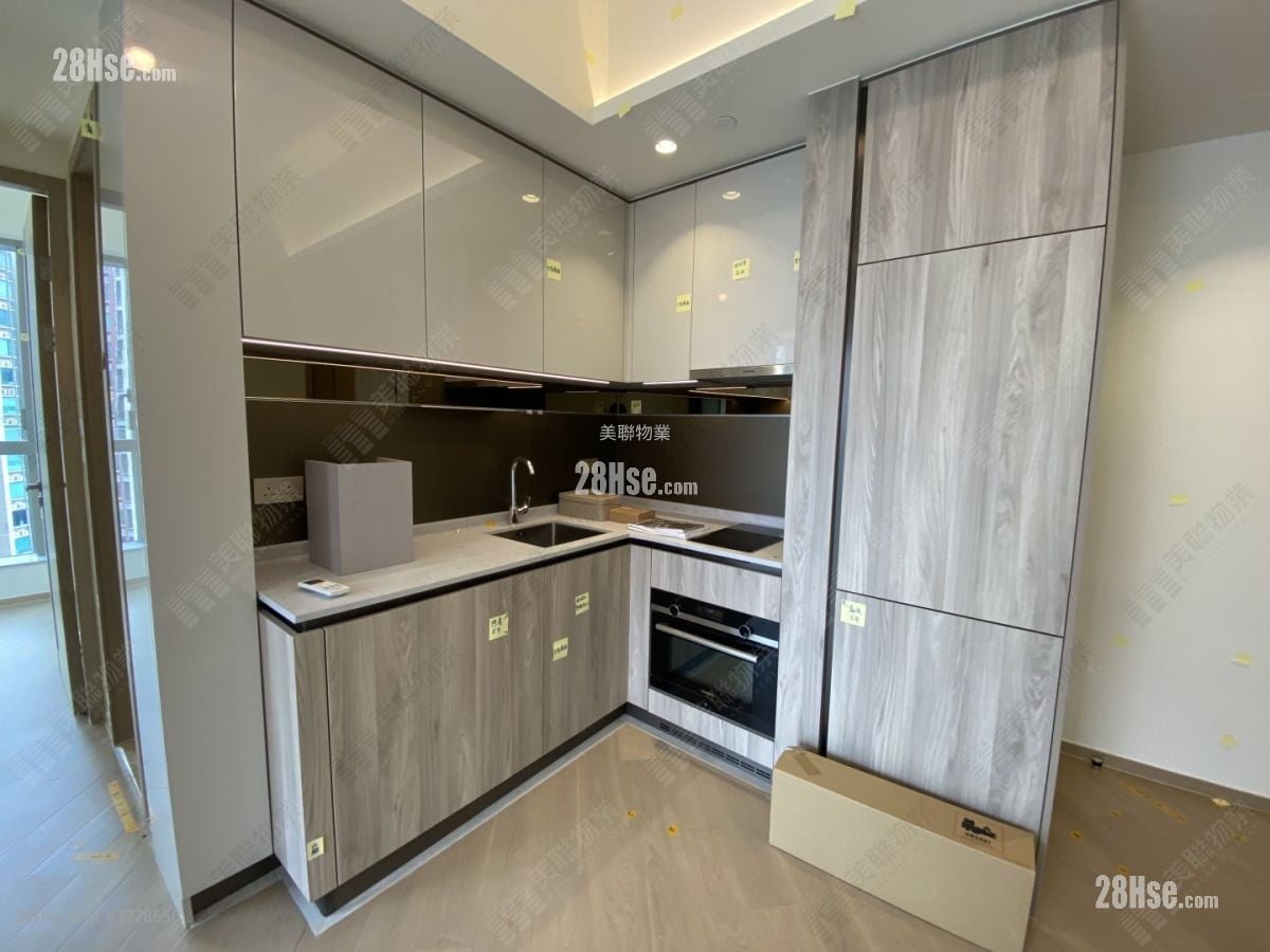 Villa Garda I Sell 2 Bedrooms , 1 Bathroom 455 ft²