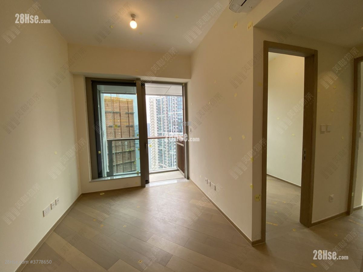 Villa Garda I Sell 2 Bedrooms , 1 Bathroom 455 ft²