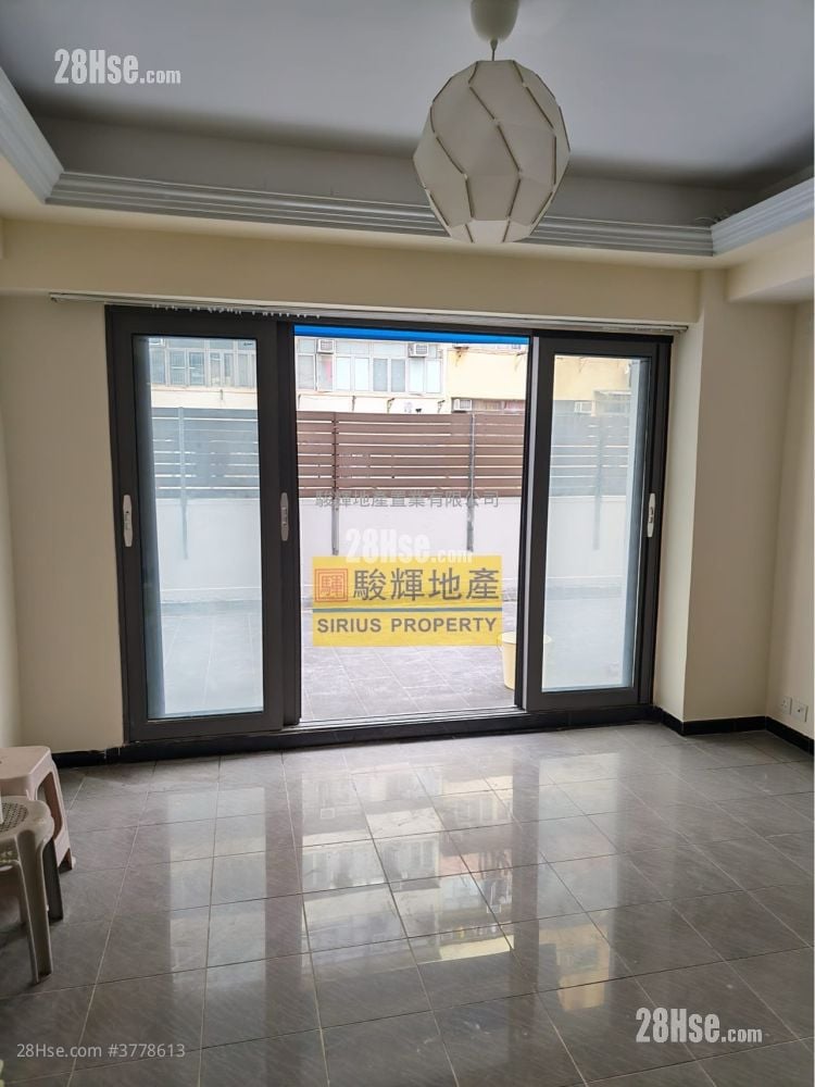 Capital Building Rental 490 ft²