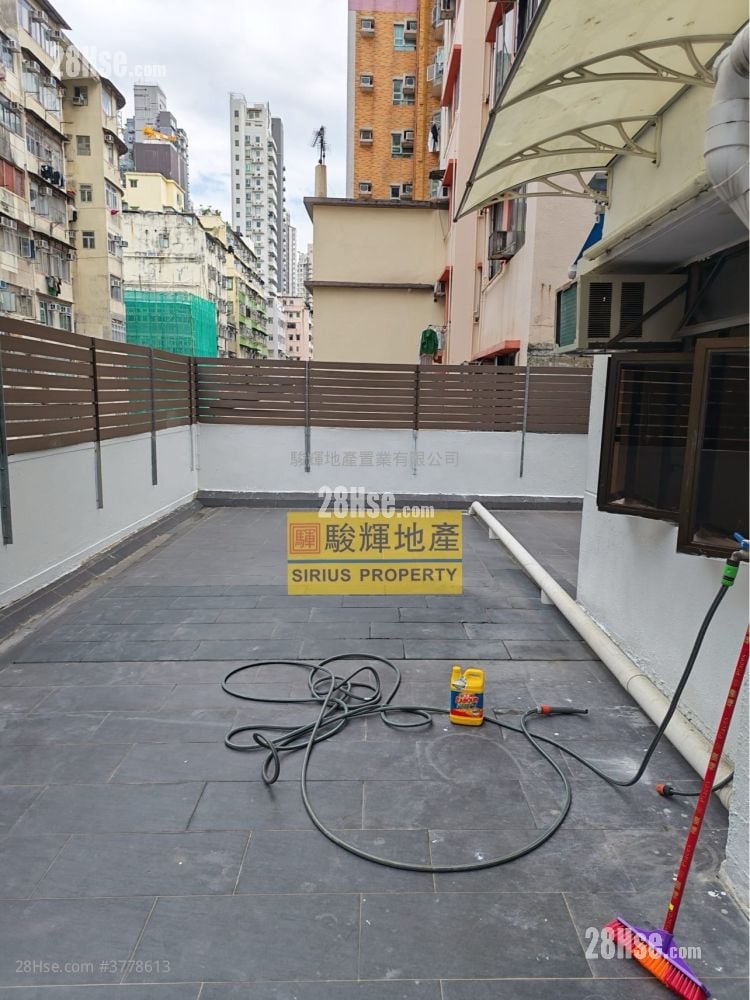 Capital Building Rental 490 ft²