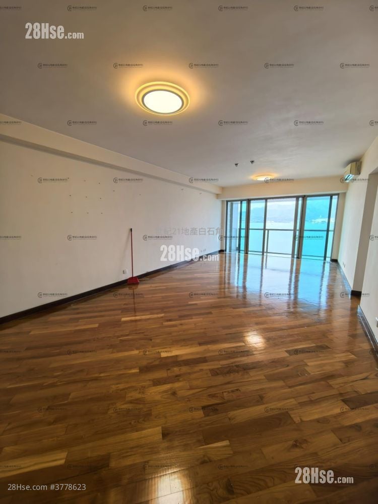 Mayfair By The Sea Rental 4 Bedrooms , 3 Bathrooms 1,673 ft²