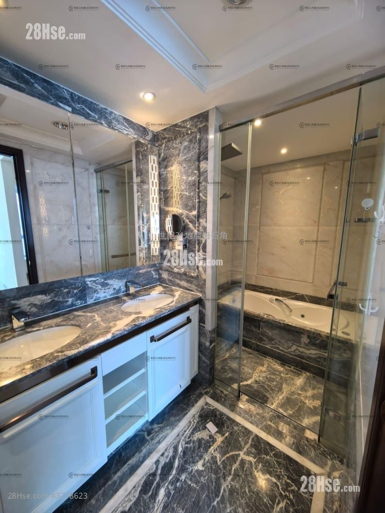 Mayfair By The Sea Rental 4 Bedrooms , 3 Bathrooms 1,673 ft²