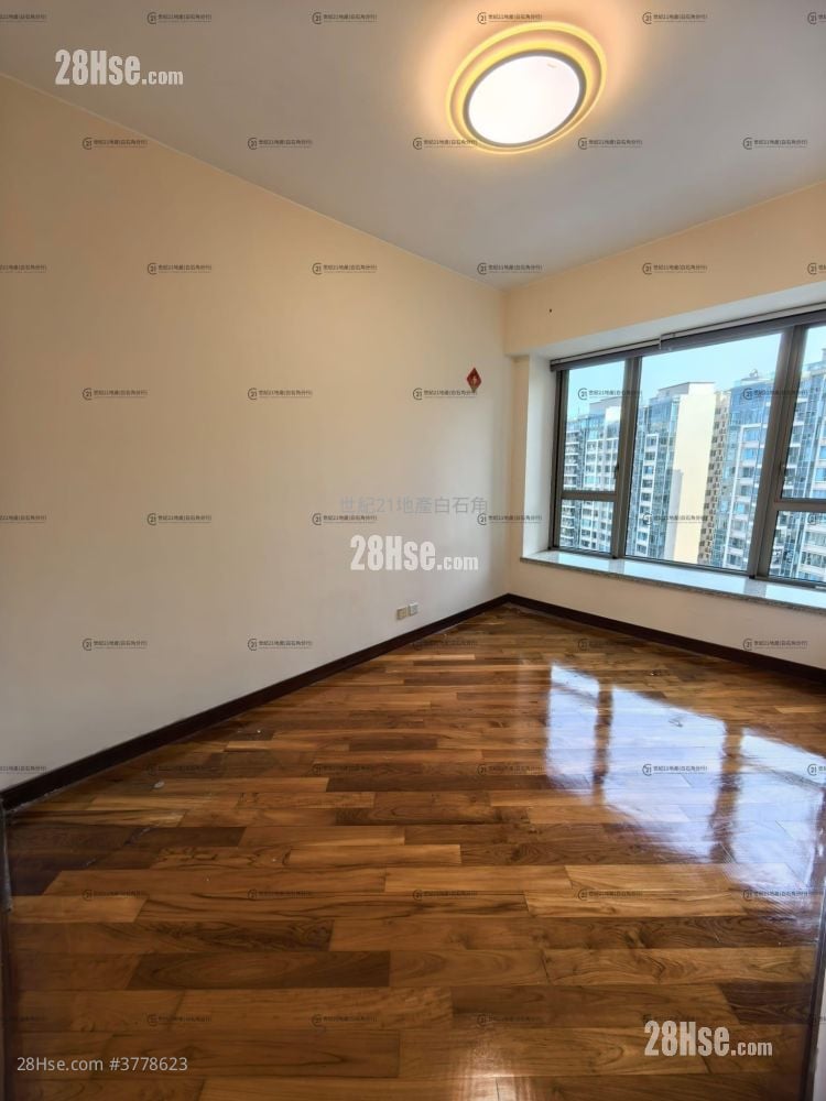 Mayfair By The Sea Rental 4 Bedrooms , 3 Bathrooms 1,673 ft²