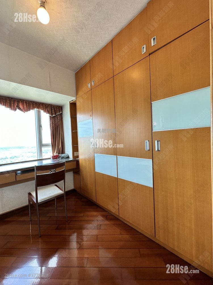 Vianni Cove Sell 3 Bedrooms 842 ft²