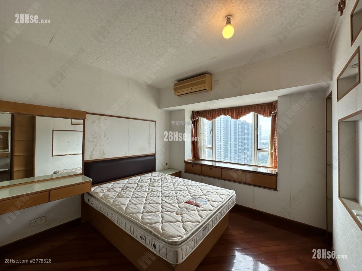 Vianni Cove Sell 3 Bedrooms 842 ft²