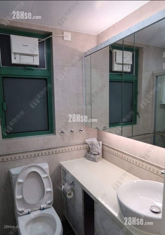 The Seacrest Sell 3 Bedrooms , 2 Bathrooms 606 ft²