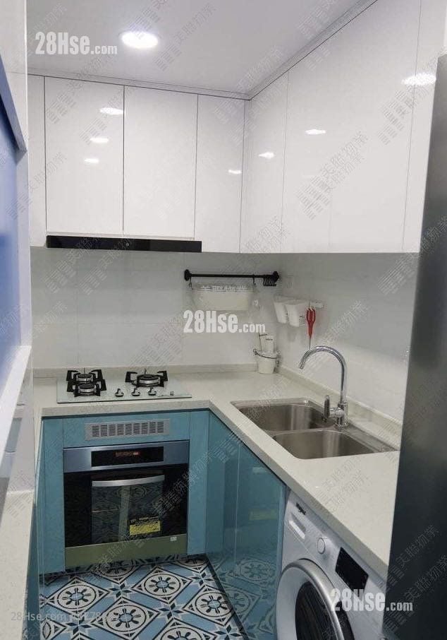 The Seacrest Sell 3 Bedrooms , 2 Bathrooms 606 ft²