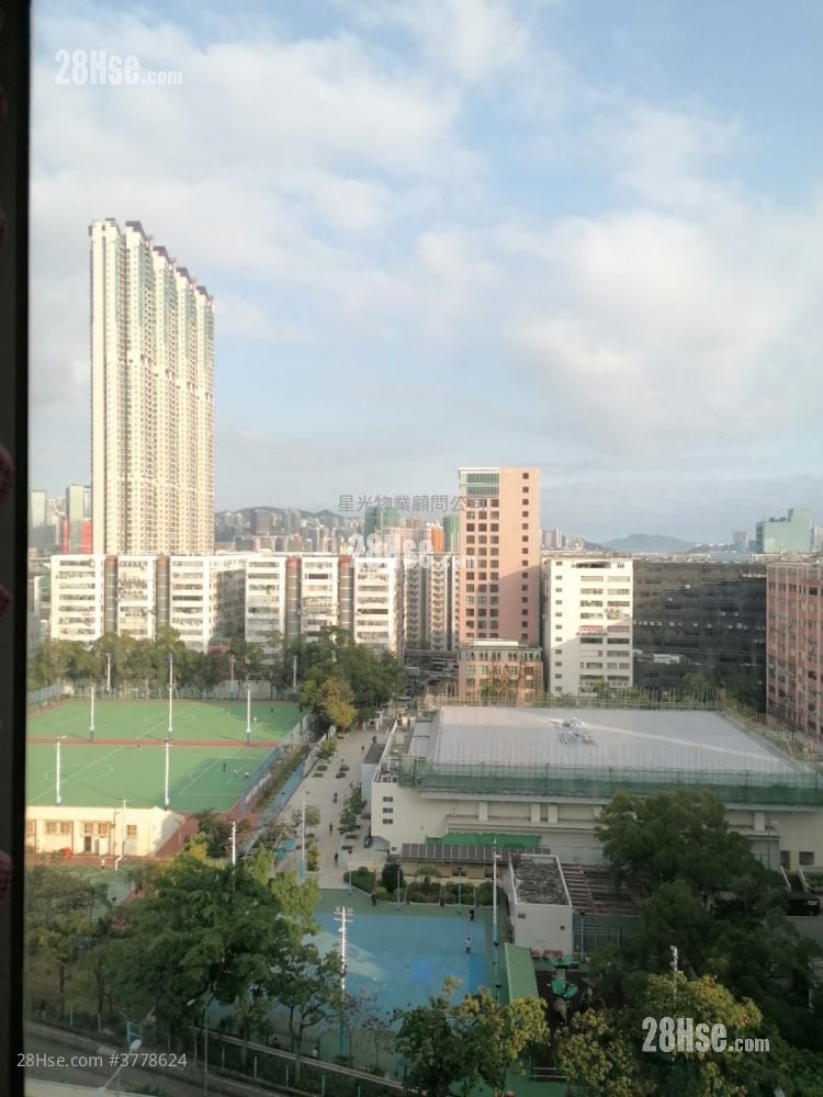 同兴花园 售盘 3 房 , 2 浴室 587 平方尺