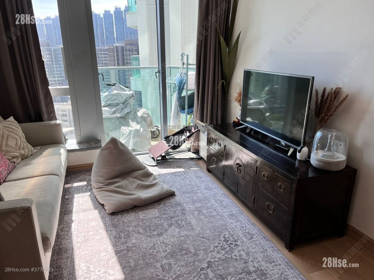 The Parkside Sell 3 Bedrooms , 2 Bathrooms 754 ft²