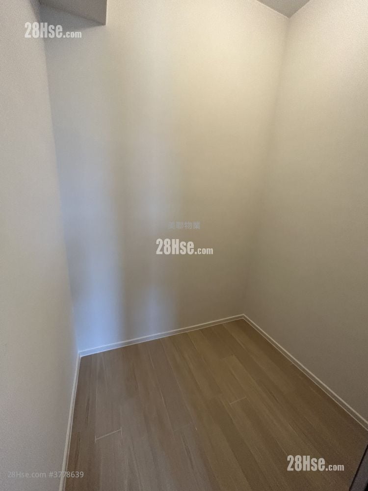 One Innovale Sell 1 Bedroom , 1 Bathroom 328 ft²