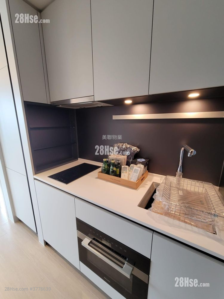 One Innovale Sell 1 Bedroom , 1 Bathroom 328 ft²