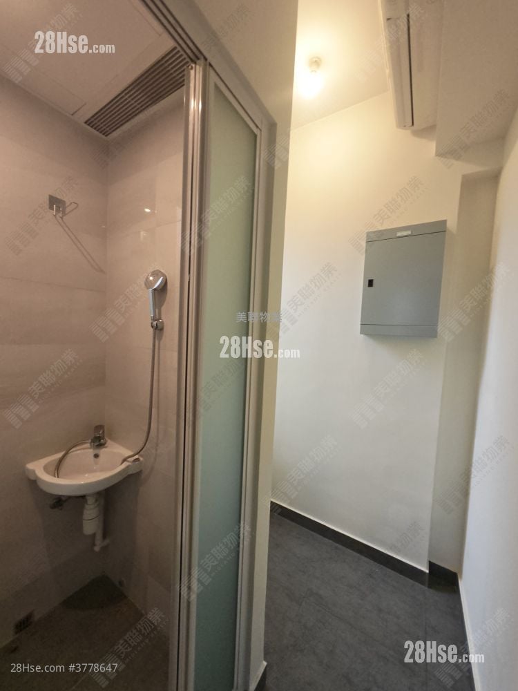 Aurora Rental 3 Bedrooms , 3 Bathrooms 985 ft²