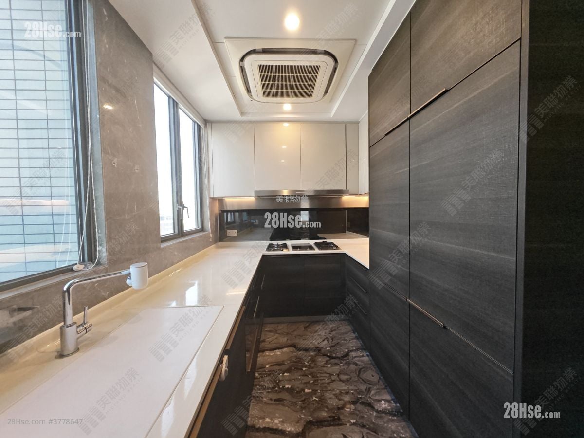 Aurora Rental 3 Bedrooms , 3 Bathrooms 985 ft²