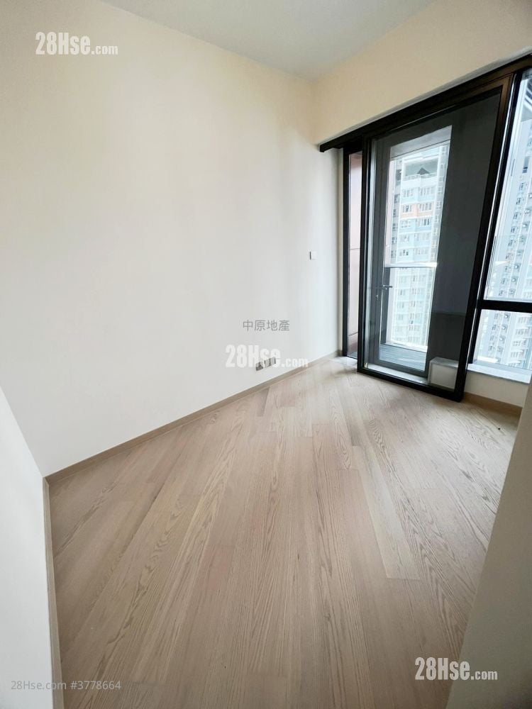 The Arles Sell 2 Bedrooms 552 ft²