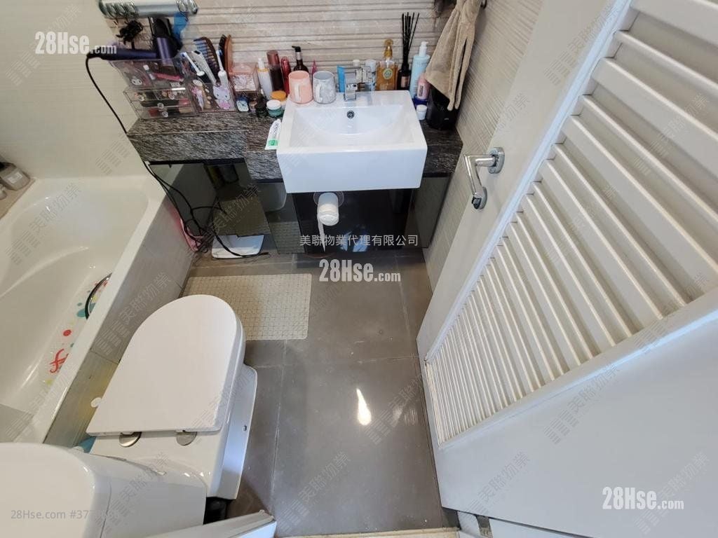 峻滢 售盘 3 房 , 2 浴室 694 平方尺