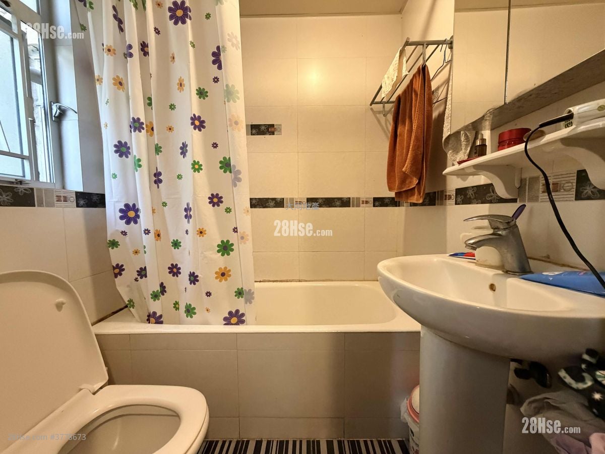 美孚新邨 售盘 3 房 , 2 浴室 657 平方尺