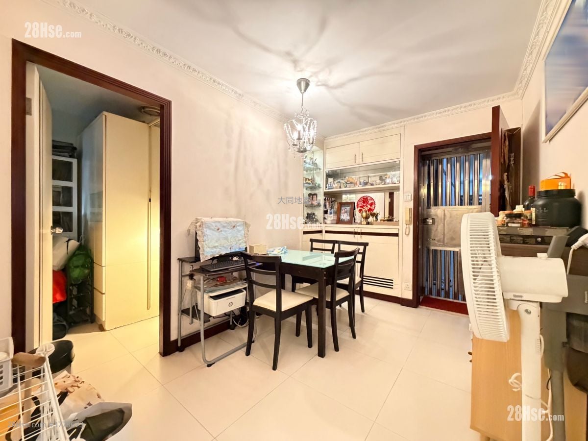 美孚新邨 售盘 3 房 , 2 浴室 657 平方尺