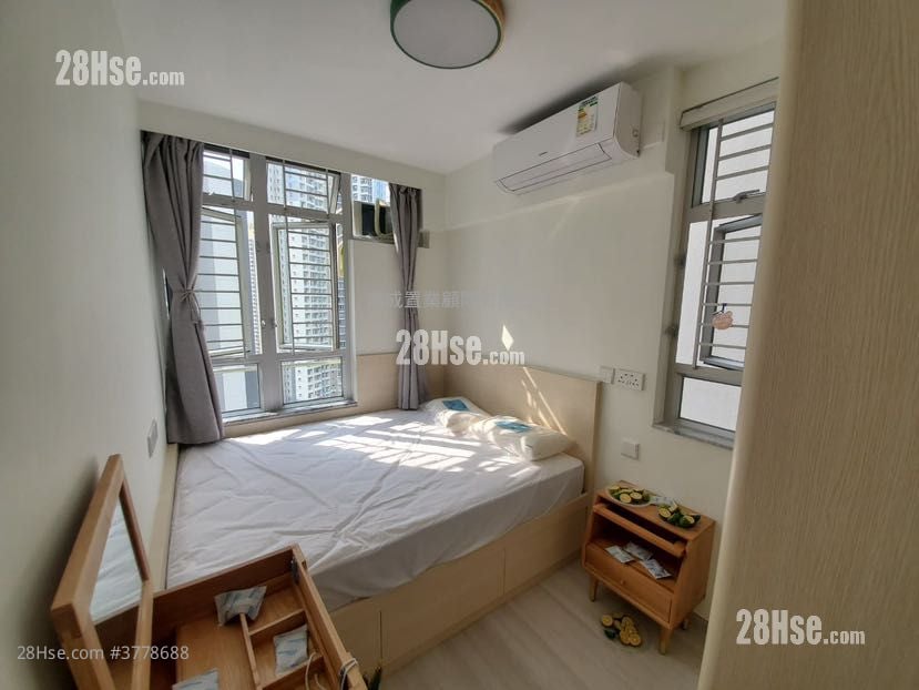 Choi Hing Court Sell 2 Bedrooms , 1 Bathroom 436 ft²