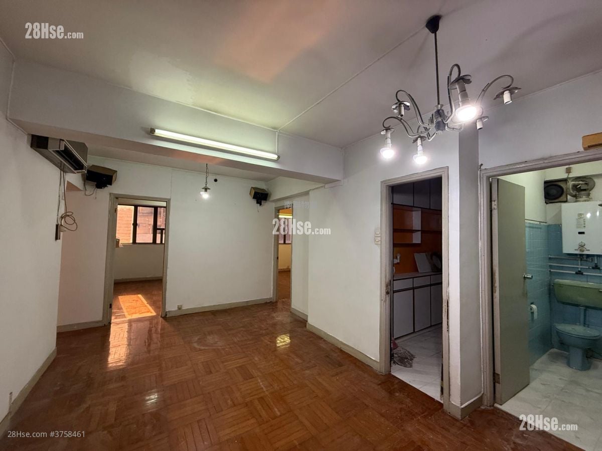 丽东大厦 售盘 4 房 , 3 浴室 1,077 平方尺