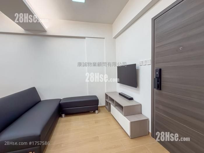 Yau Fook Building Sell 2 Bedrooms , 1 Bathroom 375 ft²