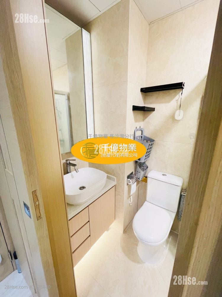 The Ascent Rental Studio , 1 Bathroom 276 ft²