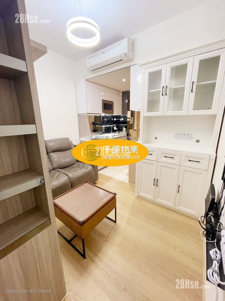 The Ascent Rental Studio , 1 Bathroom 276 ft²