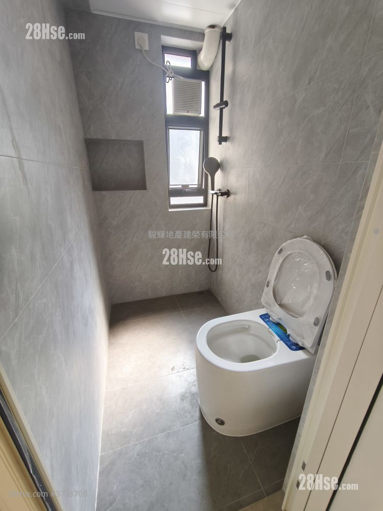 馀庆大厦 租盘 1 浴室 170 平方尺