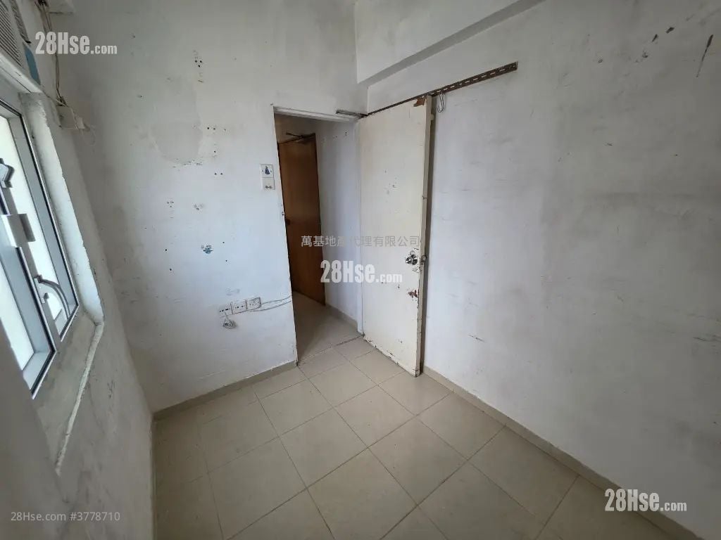 58 Ki Lung Street Sell 5+ Bedrooms , 5+ Bathrooms 665 ft²