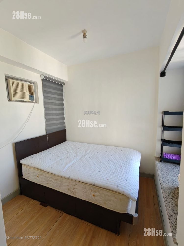 Fanling Town Center Sell 2 Bedrooms , 1 Bathroom 376 ft²