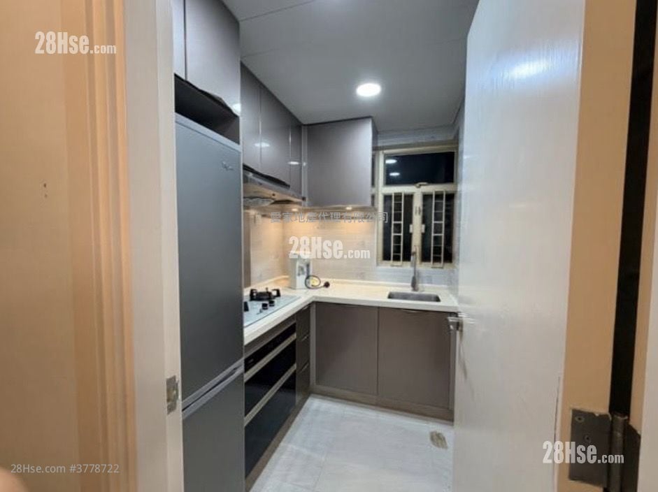 La Cite Noble Rental 2 Bedrooms 434 ft²