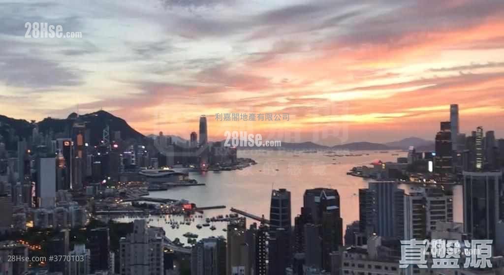 云景台 售盘 3 房 1,065 平方尺