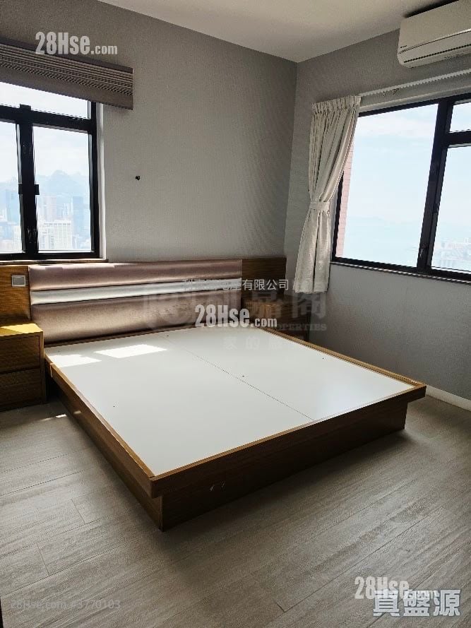 云景台 售盘 3 房 1,065 平方尺