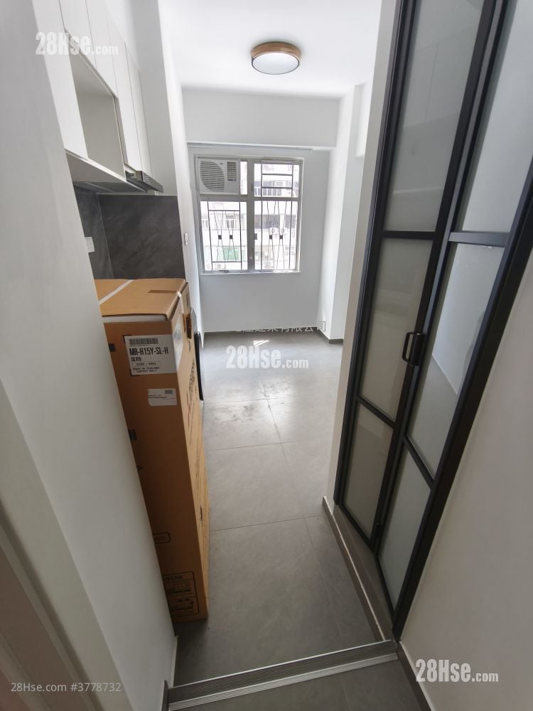 Honland Building Rental 1 Bathroom 170 ft²